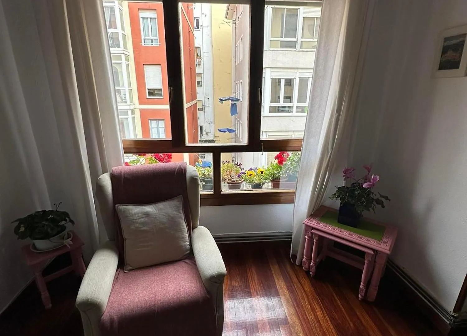 Homestay Elysium House Apartment Santander